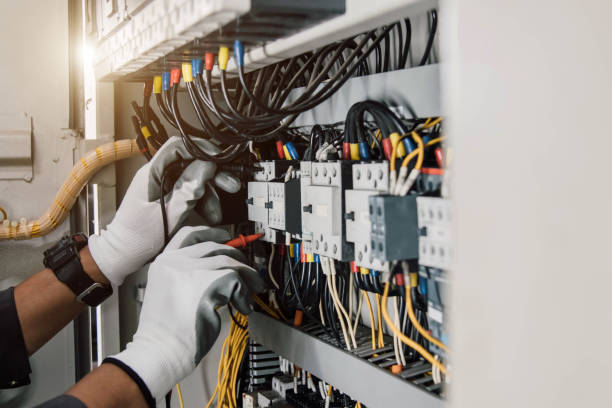 Best Licensed Electrician  in Manorhaven, NY